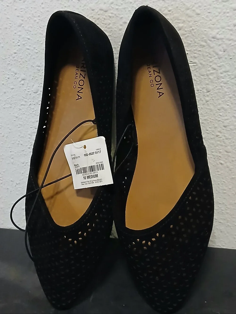 Arizona Julian Black Laser Cut Pointed Toe Flats - Size 10 Medium - NWT